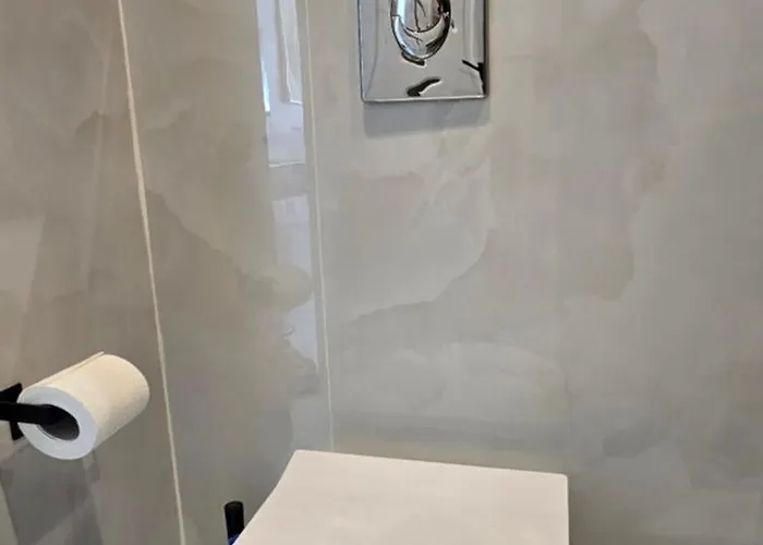 Lux Drumul Taberei * Bucareste