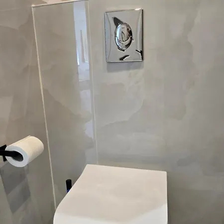 Lux Drumul Taberei * Boekarest