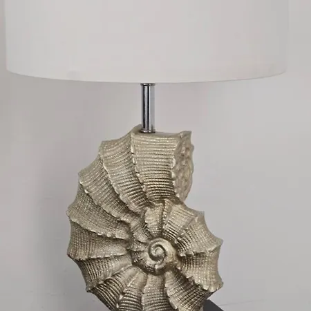 Lux Drumul Taberei * Boekarest