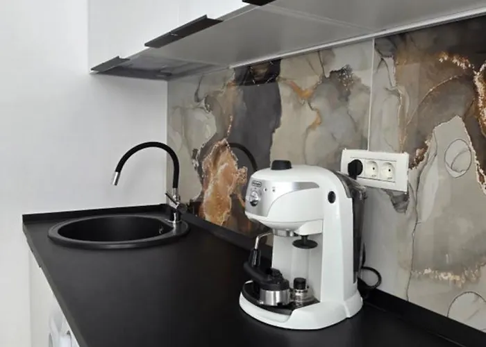 Lux Drumul Taberei Бухарест